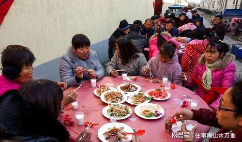 情景演绎亲戚吃瓜视频,吃瓜视频爆笑上演，笑料百出！