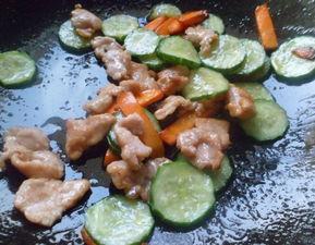 红瓜可以炒着吃吗视频,家常菜谱新尝试