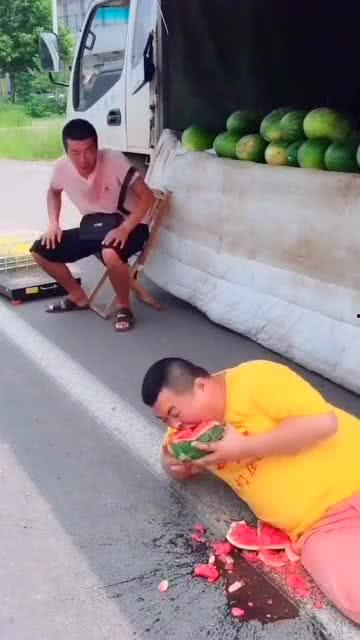 女大胖子吃瓜视频大全集,趣味横生的搞笑瞬间回顾