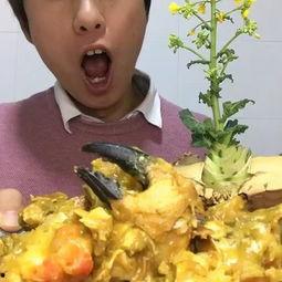 老太太吃蜜瓜视频,老太太品尝蜜瓜的温馨一幕